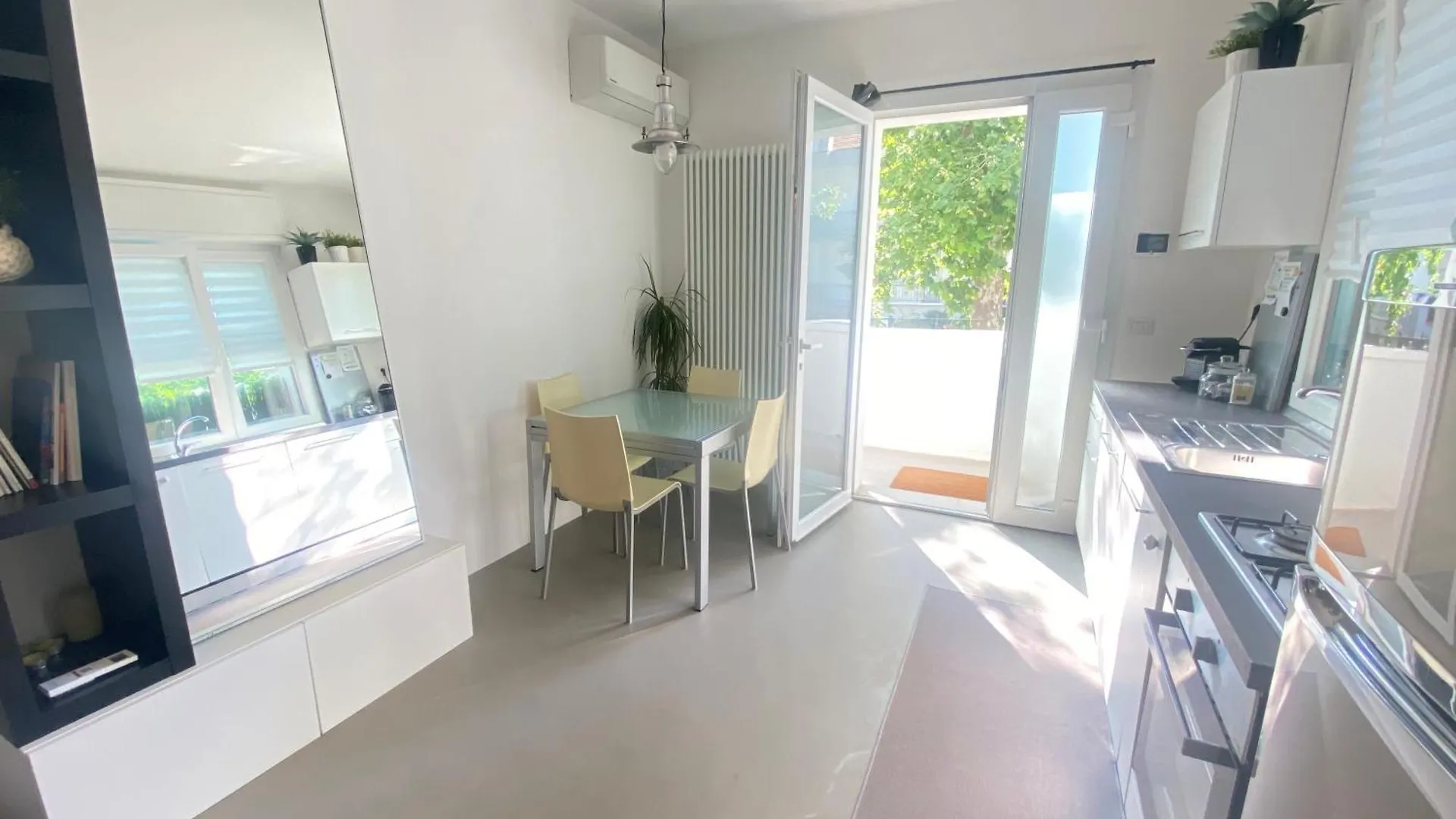 Doma 2 3 Bed and Breakfast Riccione 0*,  Italien